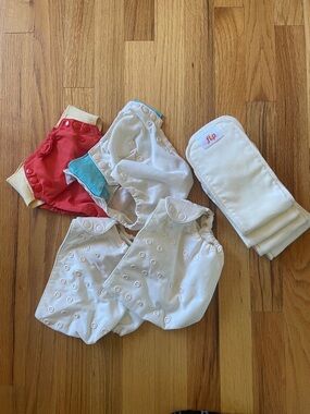 Flip cloth diaper set
